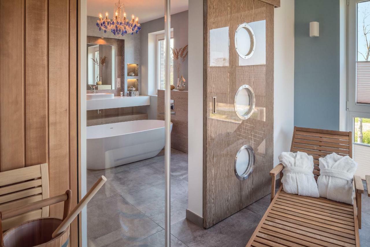Villa Lotsenhaeuser Ruegen - Luxus Ferienhaus - 3 Schlafzimmer - Sauna - Dachterrasse Mit Boddenblick Breege Buitenkant foto